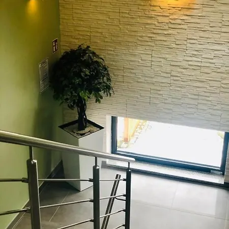 Quarto em Acomodações Particulares Goscinne Cichosza *